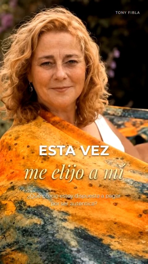 ¿Cuánto cuesta ser auténticamente tú en un mundo de moldes perfectos? 

Mirar mis redes y ver todo tan ordenado me hizo reflexionar: esa no soy yo. Yo no soy una sola etiqueta o una imagen estática. Soy cambio, soy un proceso y soy una persona profundamente creativa: tan pronto estoy pintando o escribiendo, como creando cartas o diseñando una aplicación para acompañarte en tu día a día.

Aprendí que la verdadera abundancia no es una solución mágica ni una versión perfecta de la vida. Abundancia es lo que ya eres. Es la capacidad de maravillarte con lo que nace en ti, de reconocer lo que se te da bien para compartirlo y de darte el permiso de elegirte, aun en medio de tus transformaciones.
Y tú, ¿qué pequeño paso hacia ser más tú podrías sostener hoy? Déjamelo en los comentarios, me encantará leerte. 👇